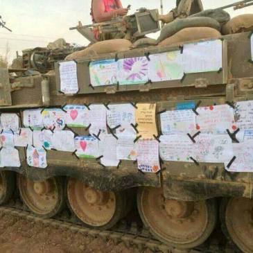 IDF tank plastered in blessings from Israeli children